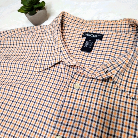 4/$20 Cherokee Casual Button Down - Picture 2 of 4